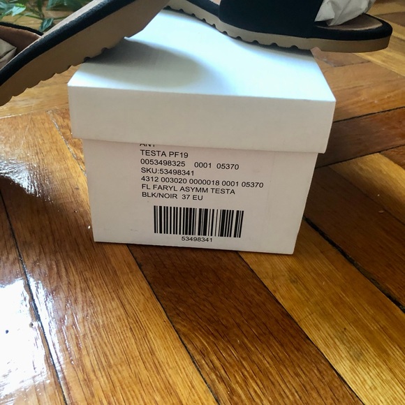 Anthropologie Farylrobin Testa Slides - Picture 3 of 8